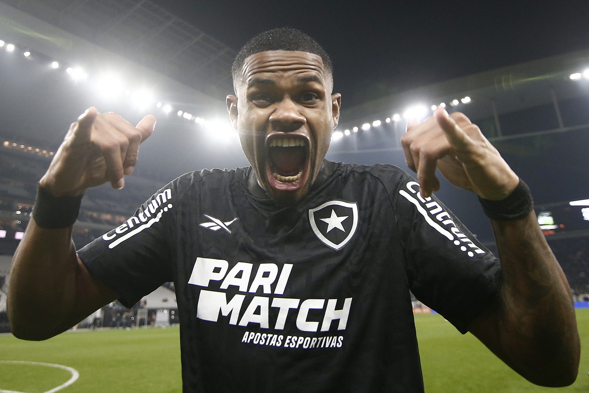 Junior Santos. Corinthians x Botafogo pelo Campeonato Brasileiro no Estadio Neo Quimica Arena