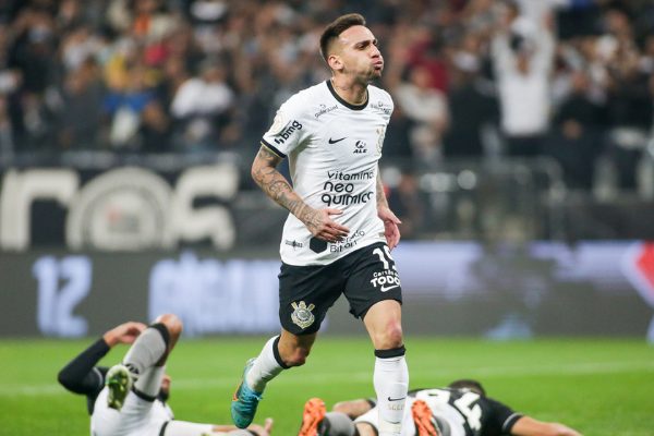 Gustavo Mosquito em jogo pelo Corinthians