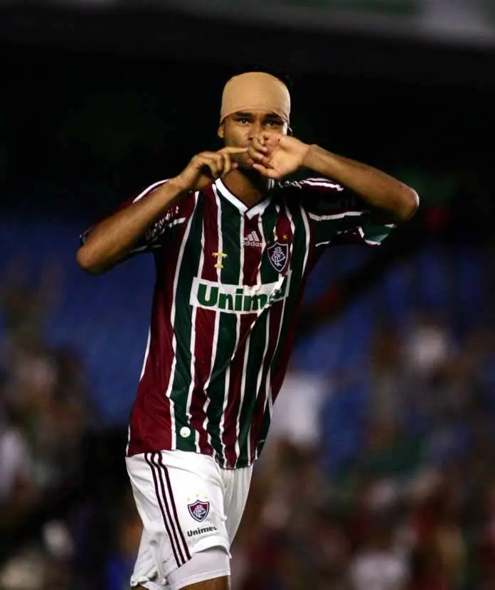 Gum atuando pelo Fluminense