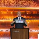 Gianni Infantino oficializa Uruguai, Argentina e Paraguai como sedes da Copa do Mundo de 2030 — Foto: FIFA