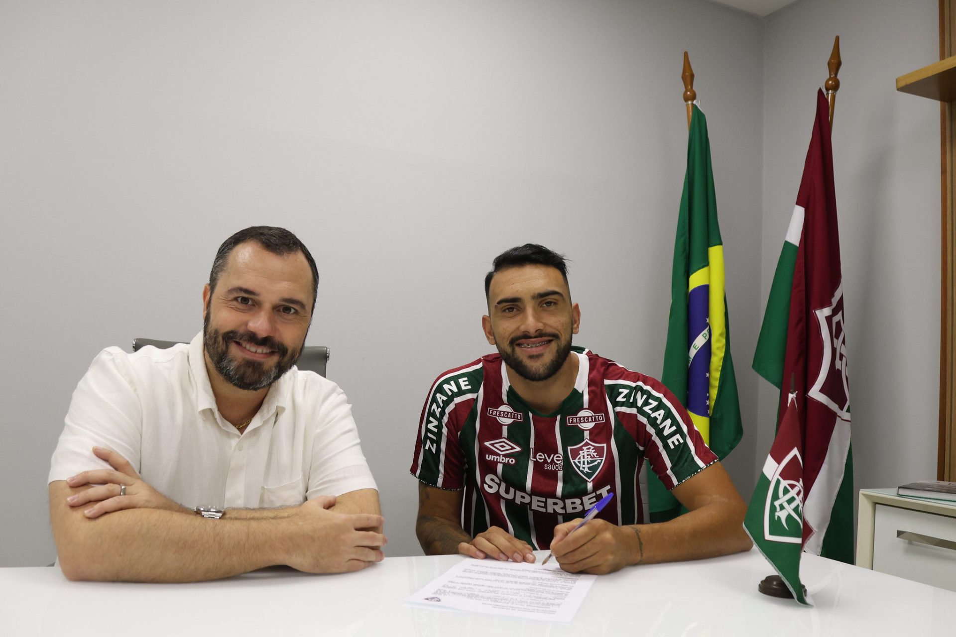 Paulo Bayá e Juan Freytes foram oficialmente apresentados pelo Fluminense (Divulgação/Fluminense FC)