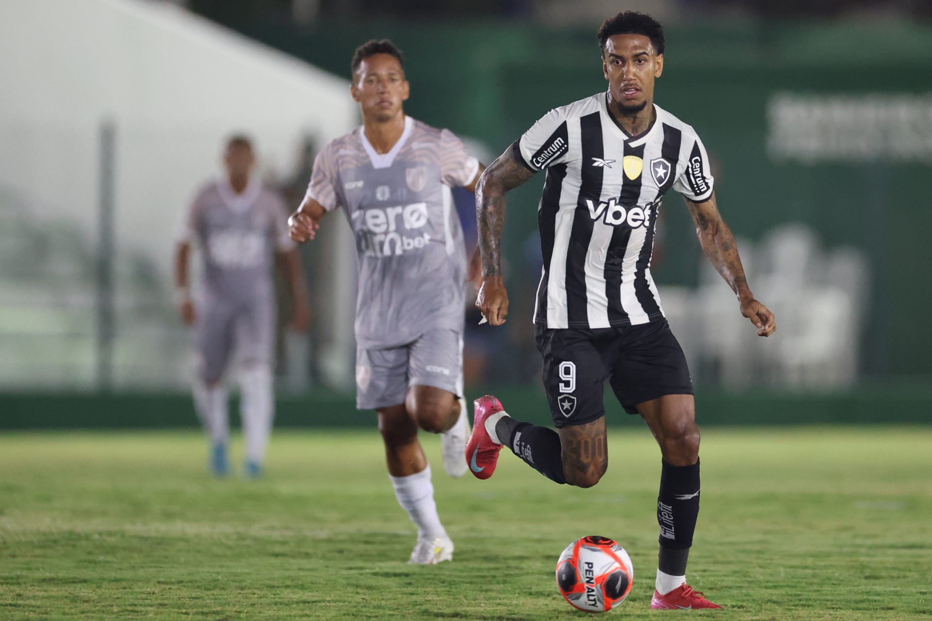 Rwan Cruz, atacante do Botafogo (Foto: Vítor Silva)