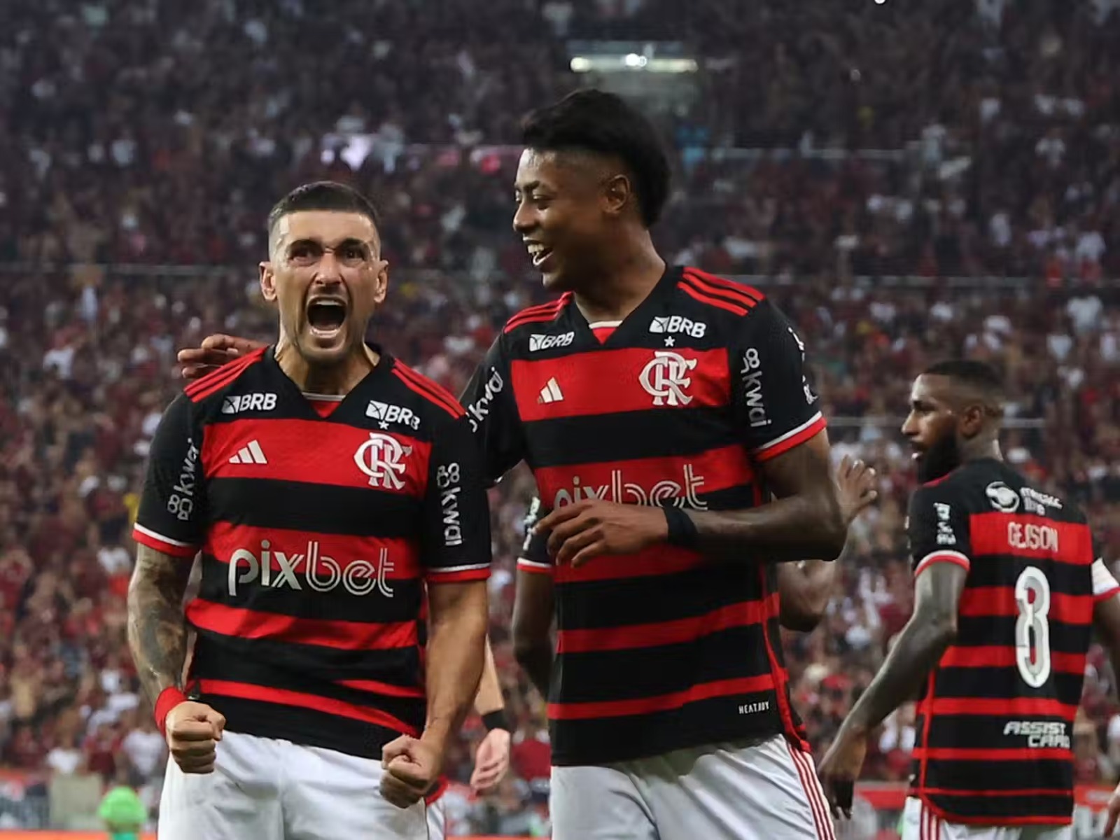 Arrascaeta e Bruno Henrique, atletas do Flamengo (Reprodução)