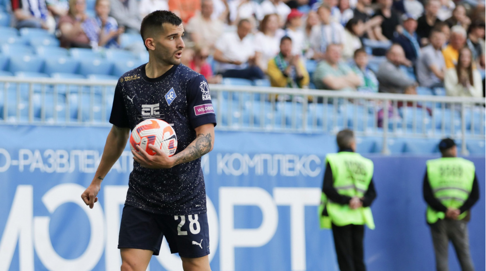 Vasco se interessa na contratação do atacante argentino Benjamin Garré, do futebol russo (Reprodução)