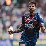 Everaldo, novo jogador do Fluminense, comemora gol pelo Bahia