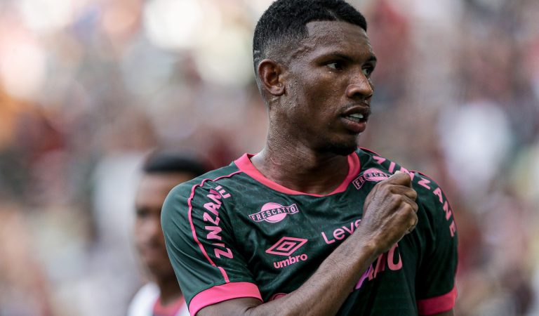 Ceará encaminha contratação de Lelê, do Fluminense