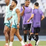 Marlon e Savarino.Jogo Treino, Botafogo x Cruzeiro no Estadio Nilton Santos (Vítor Silva/Botafogo)