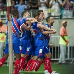 Jogadores do Bahia comemorando na final do Baiano. Foto: @eusourafao e @_lelenmartins/EC Bahia.