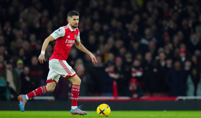Arteta confirma lesão grave de Jorginho, alvo do Flamengo, que pode ficar fora da temporada