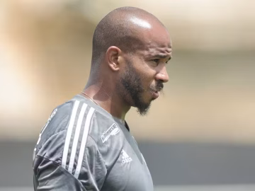 Patrick foi comprado pelo Santos, mas não clube não efetuou o pagamento (Pedro Souza/Atlético-MG)