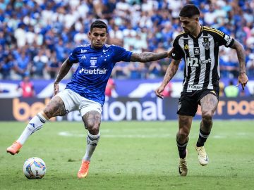 Dudu pelo Cruzeiro em jogo contra o Atlético-MG. Foto: Gustavo Aleixo/Cruzeiro.