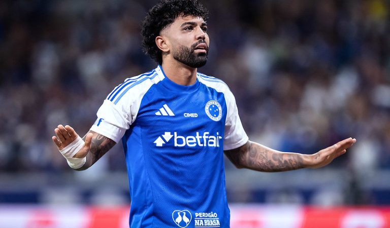 Cruzeiro vence o Flamengo com gol decisivo de Gabigol no fim Cruzeiro vence o Flamengo com gol decisivo de Gabigol no fim