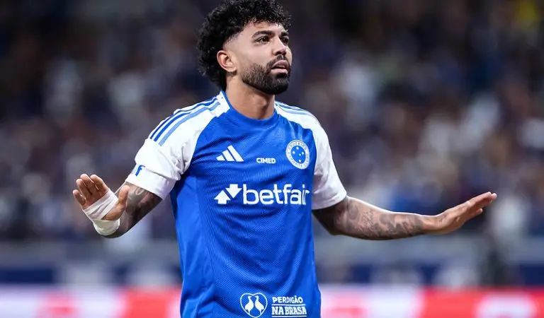 Cruzeiro vence o Flamengo com gol decisivo de Gabigol no fim Cruzeiro vence o Flamengo com gol decisivo de Gabigol no fim