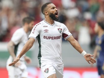 Samuel Xavier, do Fluminense, comemorando o gol de empate. Foto: Marcelo Gonçalves/FFC.