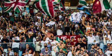 Torcida do Fluminense no Maracanã. Foto: Rafael Arantes.