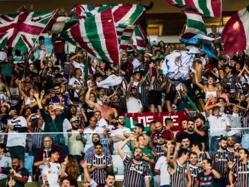 Torcida do Fluminense no Maracanã. Foto: Rafael Arantes.