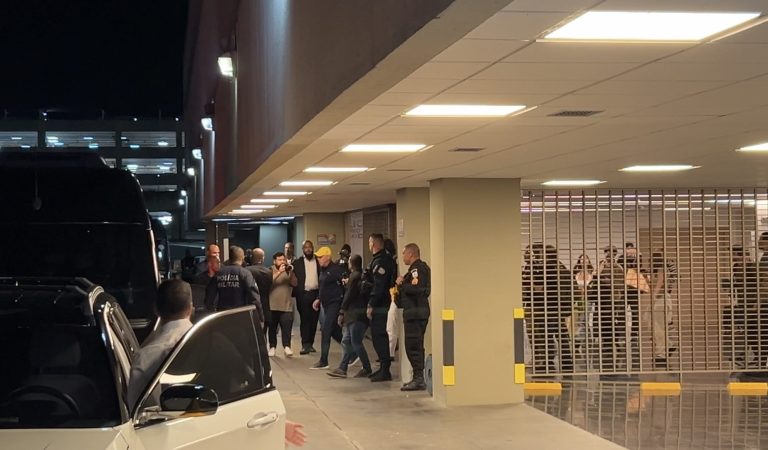 Carlo Ancelotti desembarca no Brasil para convocação Carlo Ancelotti desembarca no Brasil para convocação
