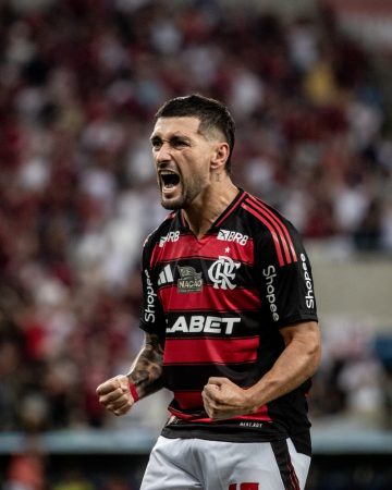 Arrascaeta, do Flamengo, comemora gol. Foto: @fernando.silvadm.