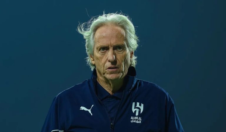 No radar da Seleção, Jorge Jesus balança no cargo no Al-Hilal