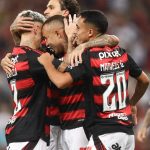 Jogadores do Flamengo comemoram gol diante do Botafogo-PB (Foto: Gilvan de Souza/Flamengo)