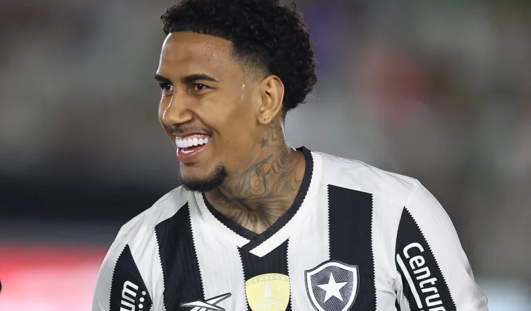 Botafogo enfrenta Internacional pelo Brasileirão, buscando se afastar do Z-4