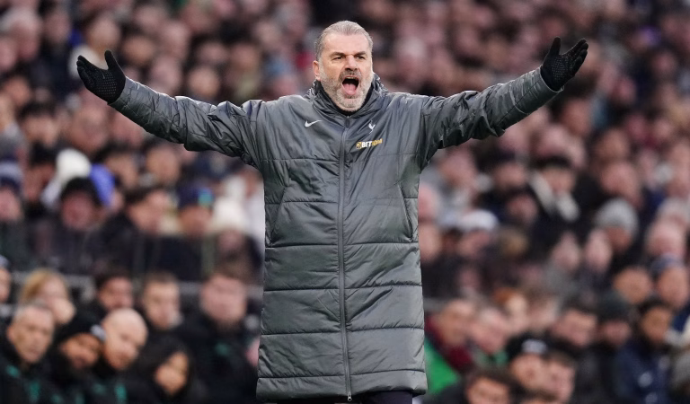 Após conquista da Europa League, Tottenham demite Ange Postecoglou
