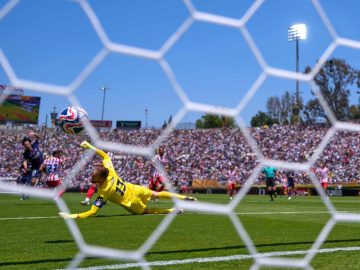 Com essa goleada, o PSG chegou aos 105 gols marcados em 2025 | Foto: Mark J Terrill/AP