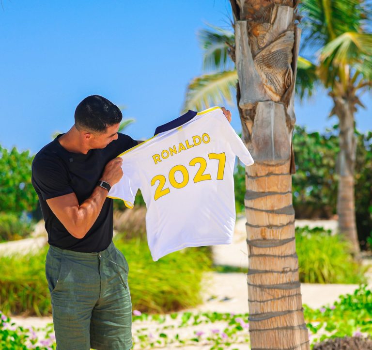 Cristiano Ronaldo acertou a renovação até 2027. Foto: X/Al-Nassr FC.