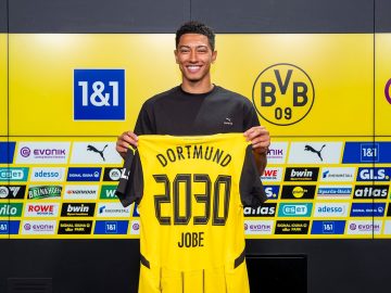 Jobe Bellingham assinou contrato até junho de 2030 com o Borussia | Foto: Reprodução - Borussia Redes Sociais