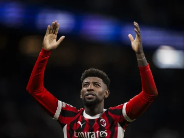 Emerson durante partida do Milan | Foto: Nicolò Campo | LightRocket - Getty Images