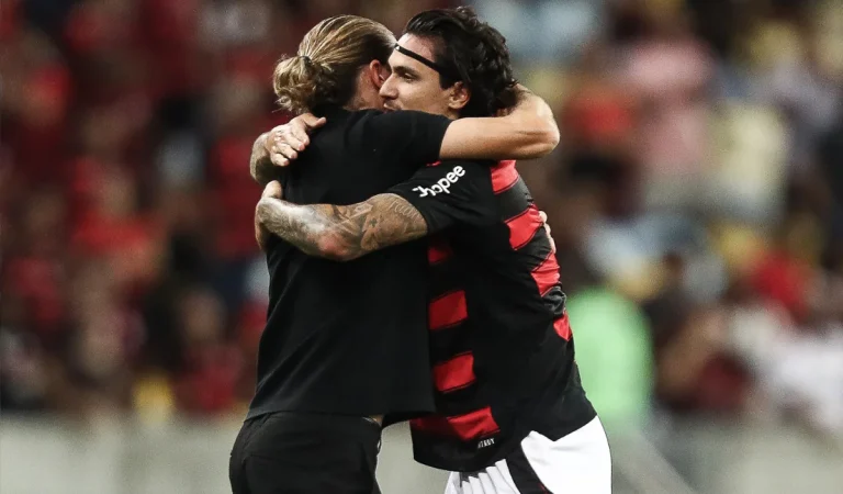 Filipe Luís dispara contra Pedro e staff revela: “Vamos tentar uma saída”