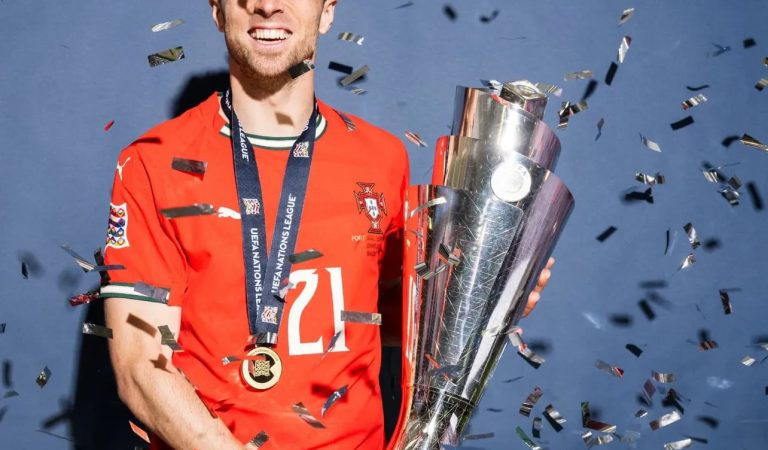 Diogo Jota e irmão morrem em acidente na Espanha
