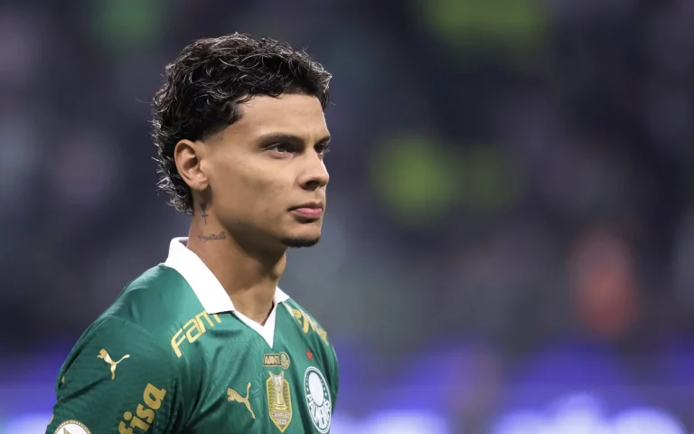 Ríos assinará um contrato de cinco anos com o Benfica | Foto: Marcello Zambrana | AGIF