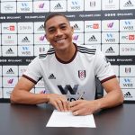 Carlos Vinicius está livre do mercado desde que saiu do Fulham | Foto: Divulgação -Fulham