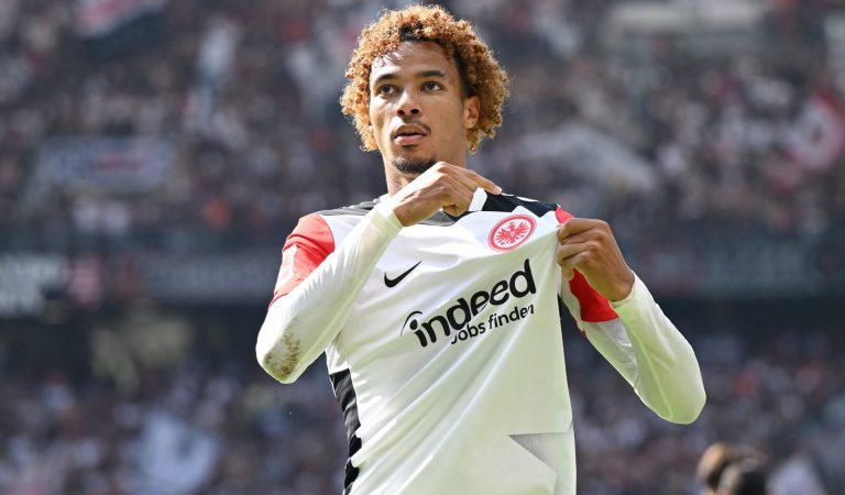 Liverpool contrata promessa da Bundesliga por mais de R$600M Liverpool contrata promessa da Bundesliga por mais de R$600M