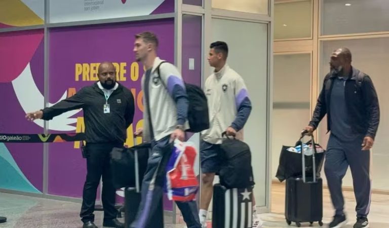 Botafogo chega no Rio de Janeiro após Super Mundial