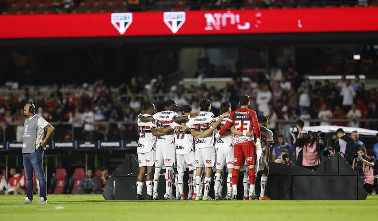 São Paulo tem ‘jogo do ano’ contra o Atlético Nacional