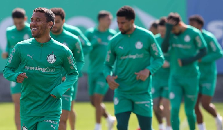 Grêmio acerta contratação de Marcos Rocha, ex-Palmeiras