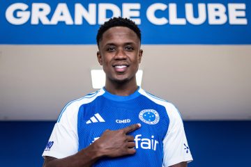 Sinisterra chega por empréstimo e vestirá a camisa 17 pelo clube | Foto: Gustavo Aleixo - Cruzeiro