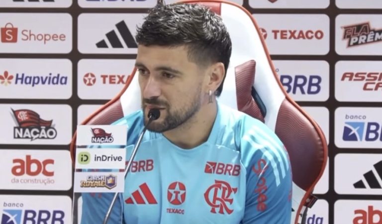 Em coletiva, Arrascaeta fala sobre seu desempenho, cobranças e polêmicas: “O externo não vai abalar nosso time”