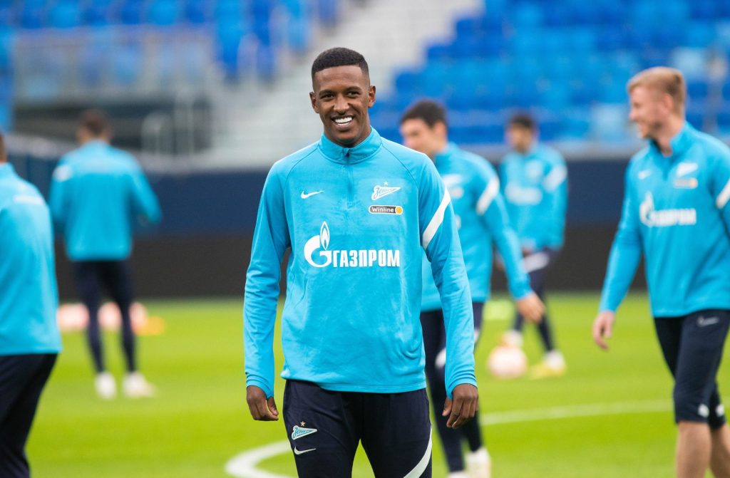 Vasco busca conseguir um empréstimo de Robert Renan junto ao Zenit | Foto: Divulgação - Zenit