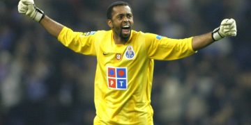 Helton jogou por onze anos no Porto, conquistado inúmeros títulos | Foto: Miguel Riopa - AFP