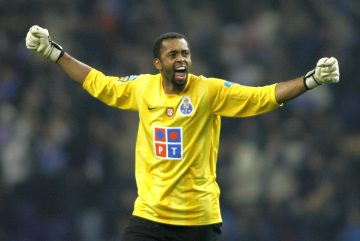 Helton jogou por onze anos no Porto, conquistado inúmeros títulos | Foto: Miguel Riopa - AFP