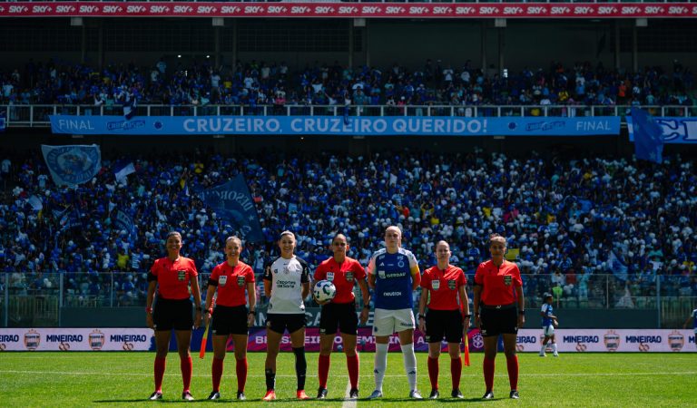 Cruzeiro e Corinthians empatam na final do Brasileirão feminino