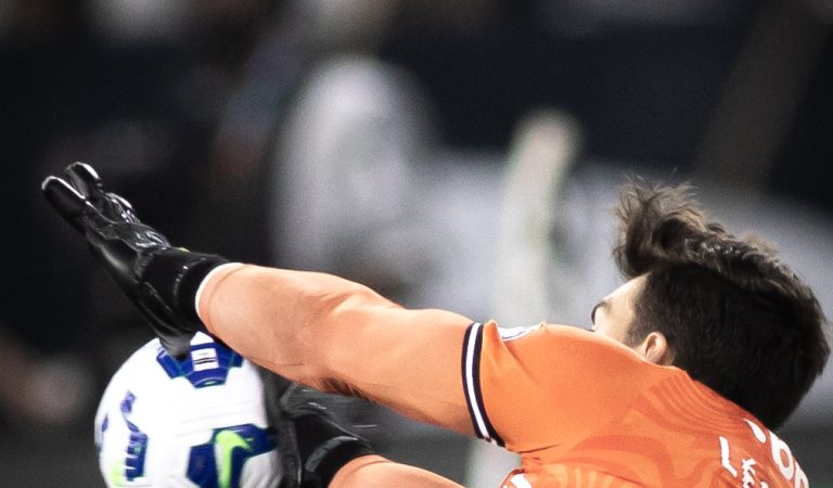 Nos pênaltis, Vasco elimina Botafogo da Copa do Brasil