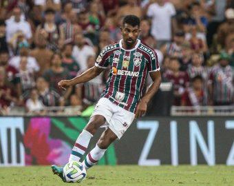 Thiago Santos atuando pelo Fluminense.