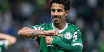 Lucas Evangelista só deve retornar aos gramados em 2026 | Foto: Riquelve Nata - Sports Press Photo | Getty Images