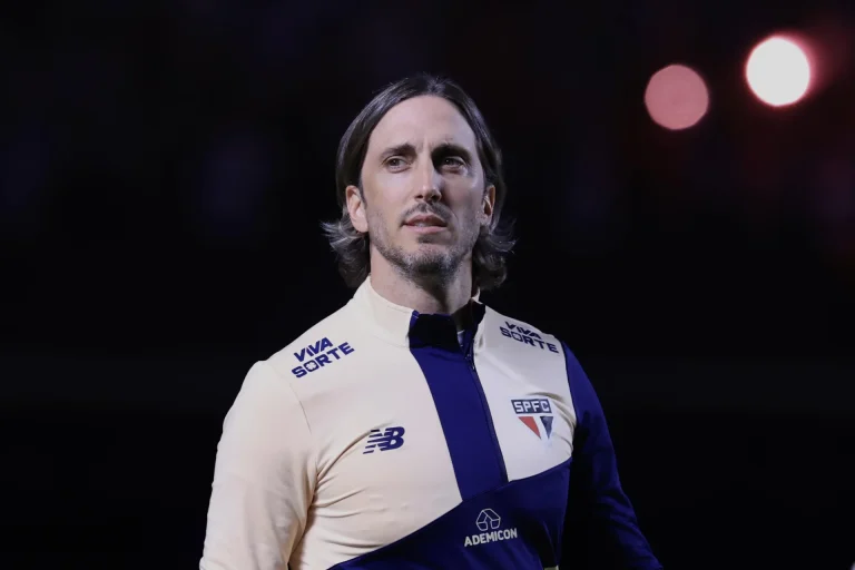 Zubeldía é aguardado no Rio nos próximos dias para finalizar seu acordo com o Fluminense | Foto: Marcello Zambrana - AGIF | Gazeta Press