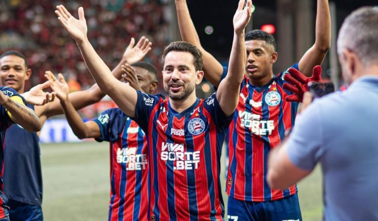 Everton Ribeiro é diagnosticado com câncer de tireoide e passa por cirurgia Everton Ribeiro é diagnosticado com câncer de tireoide e passa por cirurgia
