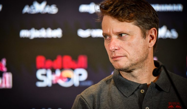 Após terceira derrota seguida, RB Bragantino demite Fernando Seabra